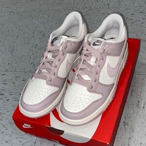 Nike White light purple rose sneakers brand new 4.5Y big kid size 6 women